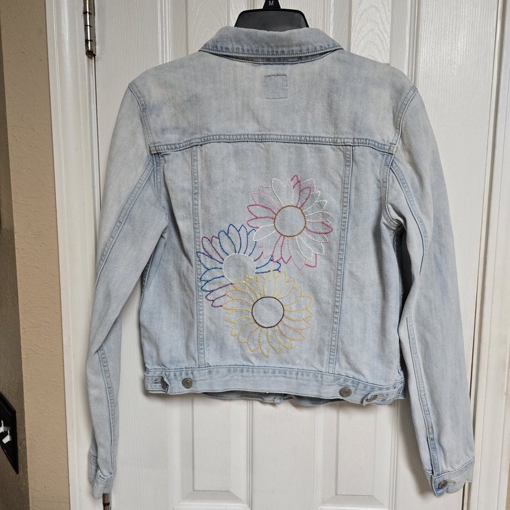 GAP Denim Jacket With Floral  Embroidered GAP Womens Medium‎